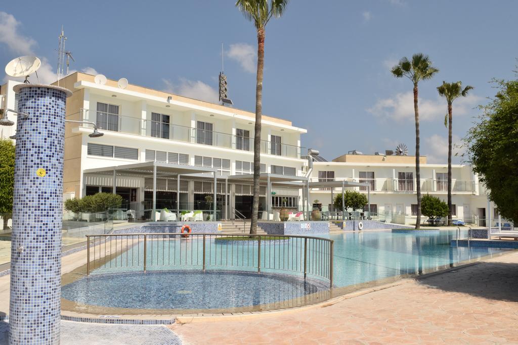 Fedrania Gardens Ayía Nápa
